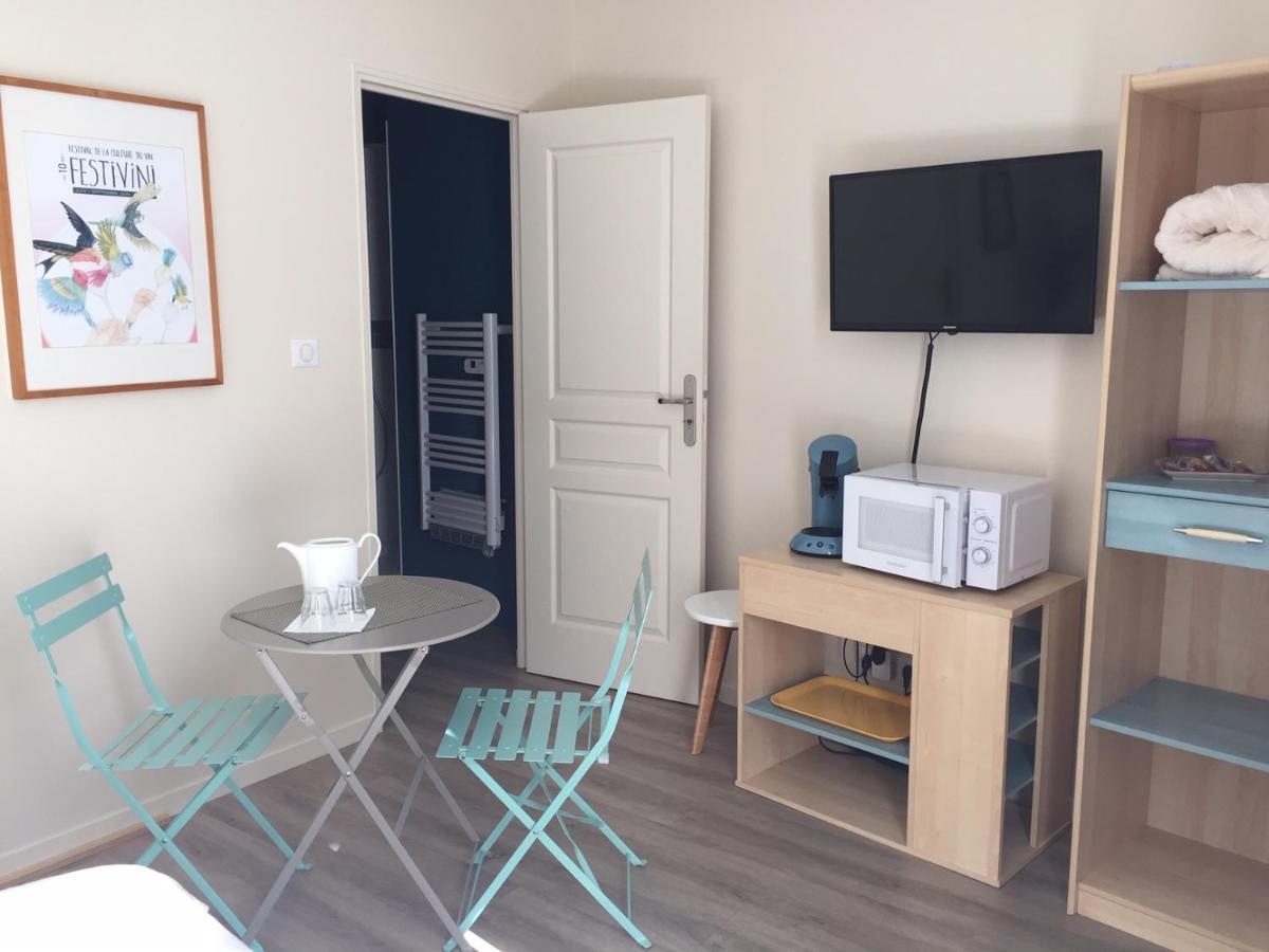 Chambre dans dépendance Maison de Ville + abri vélos Saumur Esterno foto