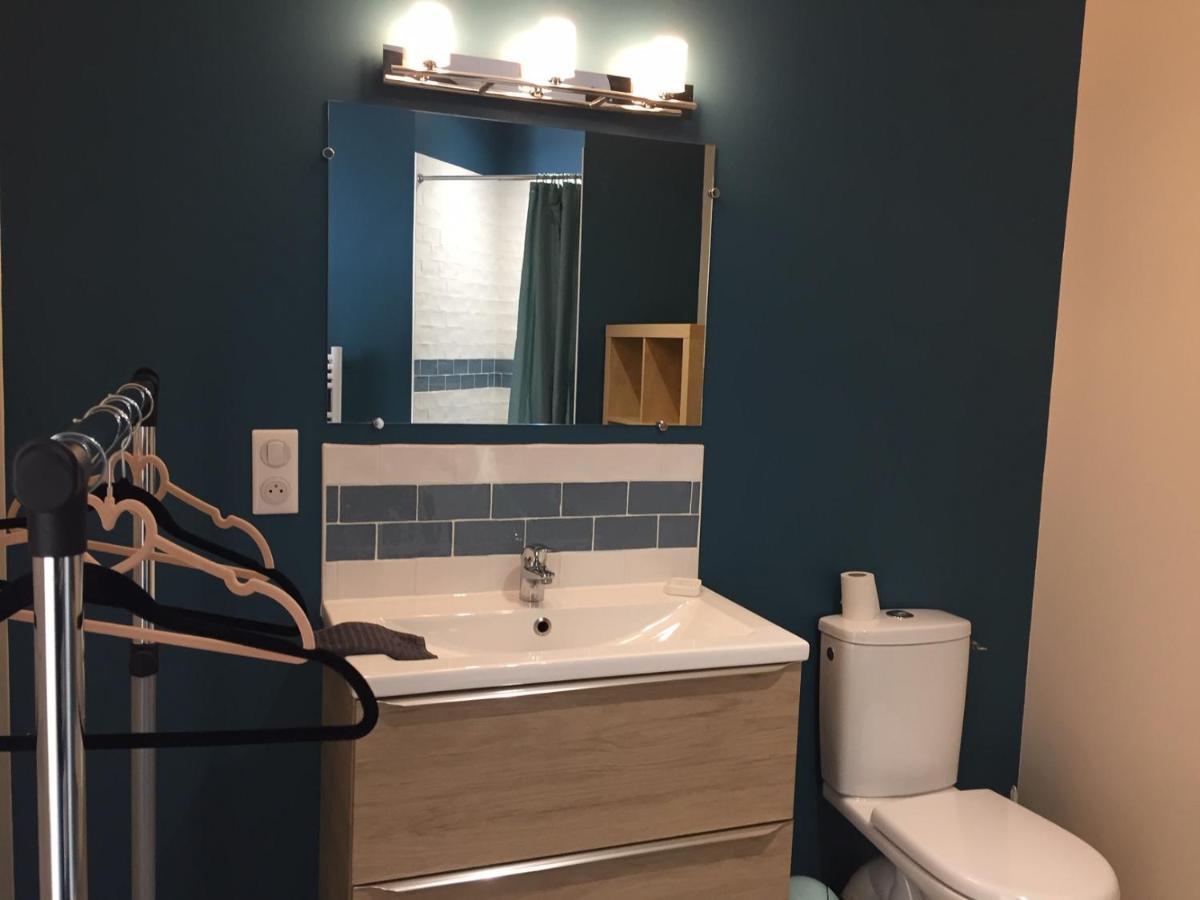 Chambre dans dépendance Maison de Ville + abri vélos Saumur Esterno foto
